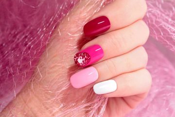 Nails valentine, O Nails Bar